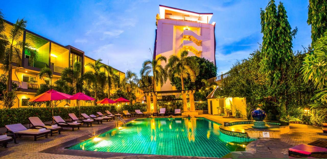 Asleep By Lantana Hostel Pattaya Exterior photo
